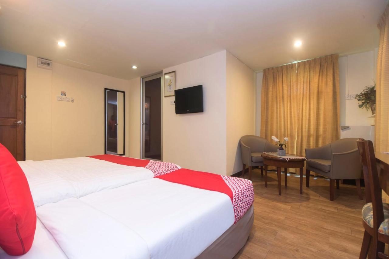Oyo 1149 Feringghi Hotel Batu Ferringhi Zewnętrze zdjęcie