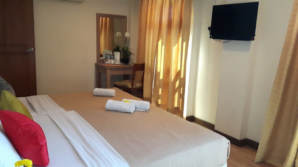 Oyo 1149 Feringghi Hotel Batu Ferringhi Zewnętrze zdjęcie