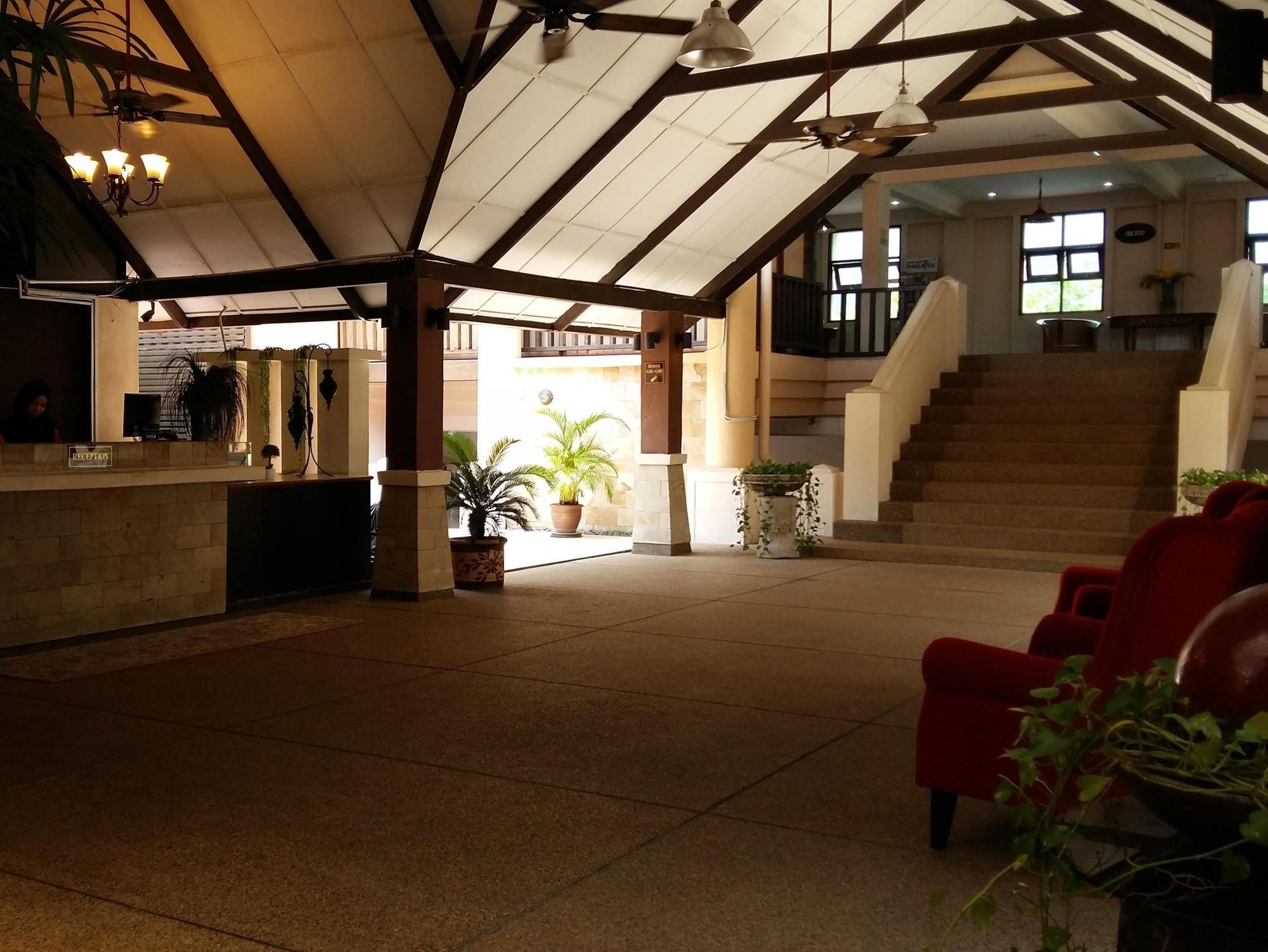 Oyo 1149 Feringghi Hotel Batu Ferringhi Zewnętrze zdjęcie