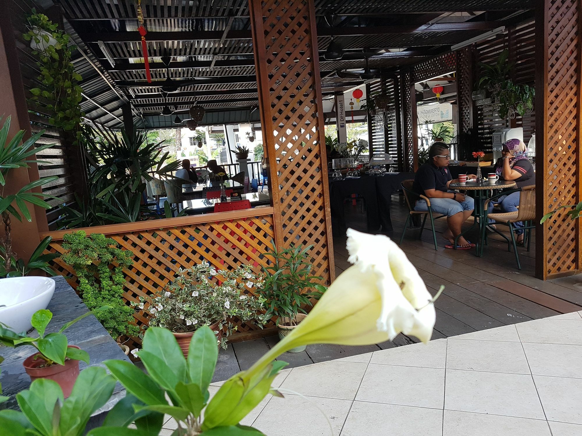 Oyo 1149 Feringghi Hotel Batu Ferringhi Zewnętrze zdjęcie