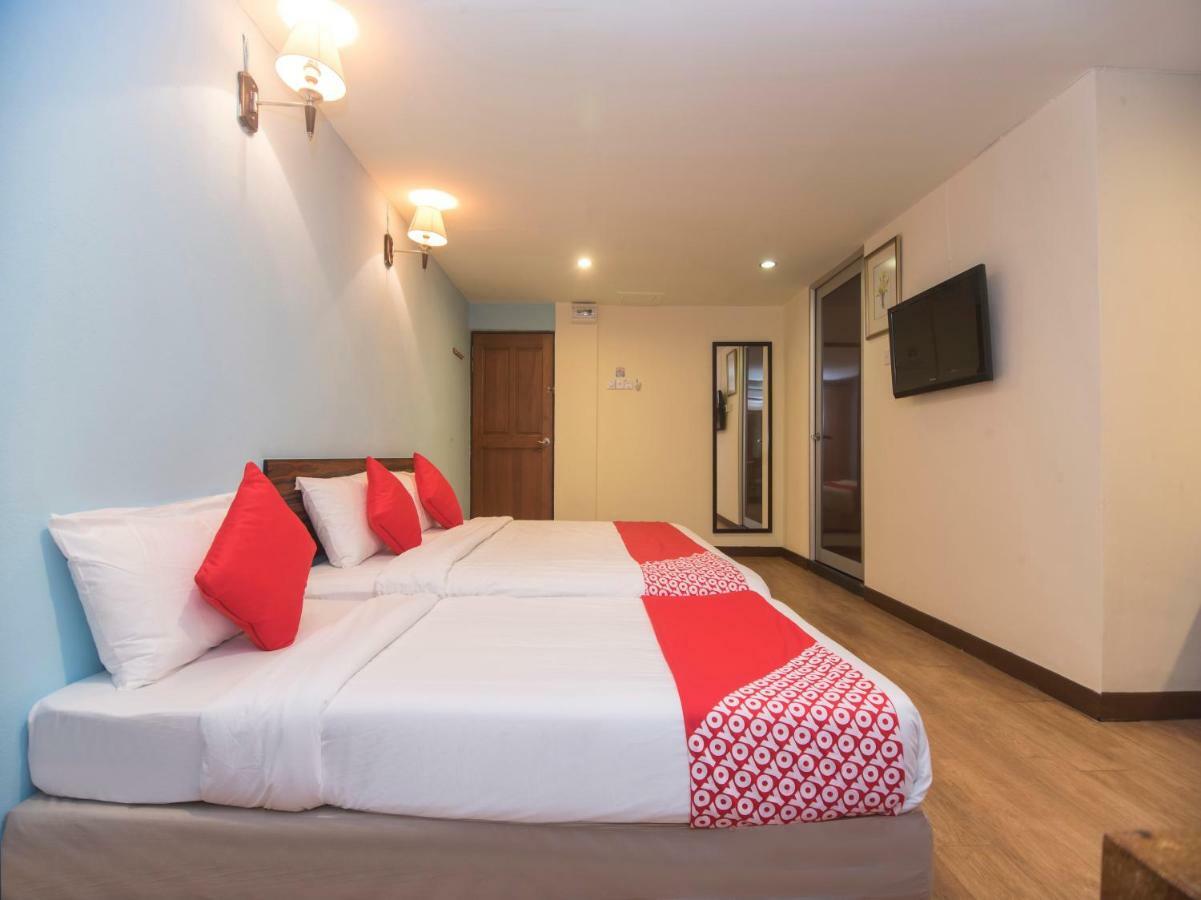 Oyo 1149 Feringghi Hotel Batu Ferringhi Zewnętrze zdjęcie